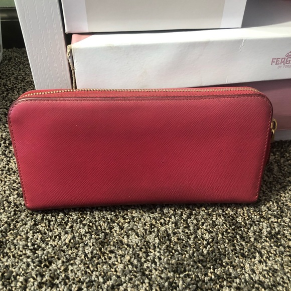 Prada Wallet - Picture 2 of 4